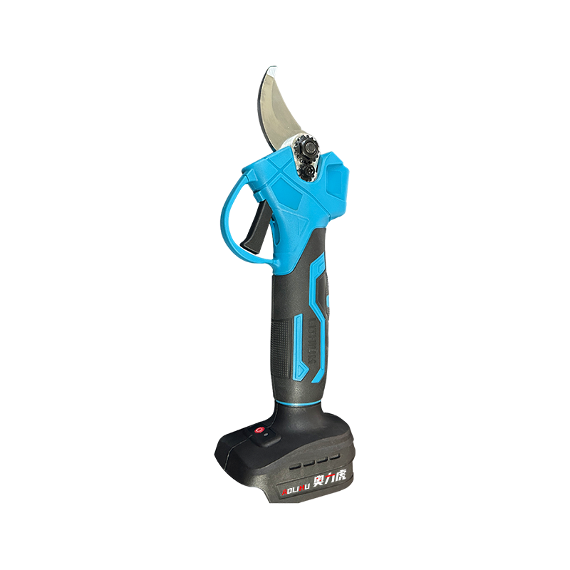 Lithium-Ion Pruning Shears With Stable Steel Blade